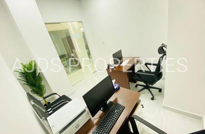Office Space - Studio - 1 Bathroom for rent in Red Avenue - Al Garhoud - Dubai