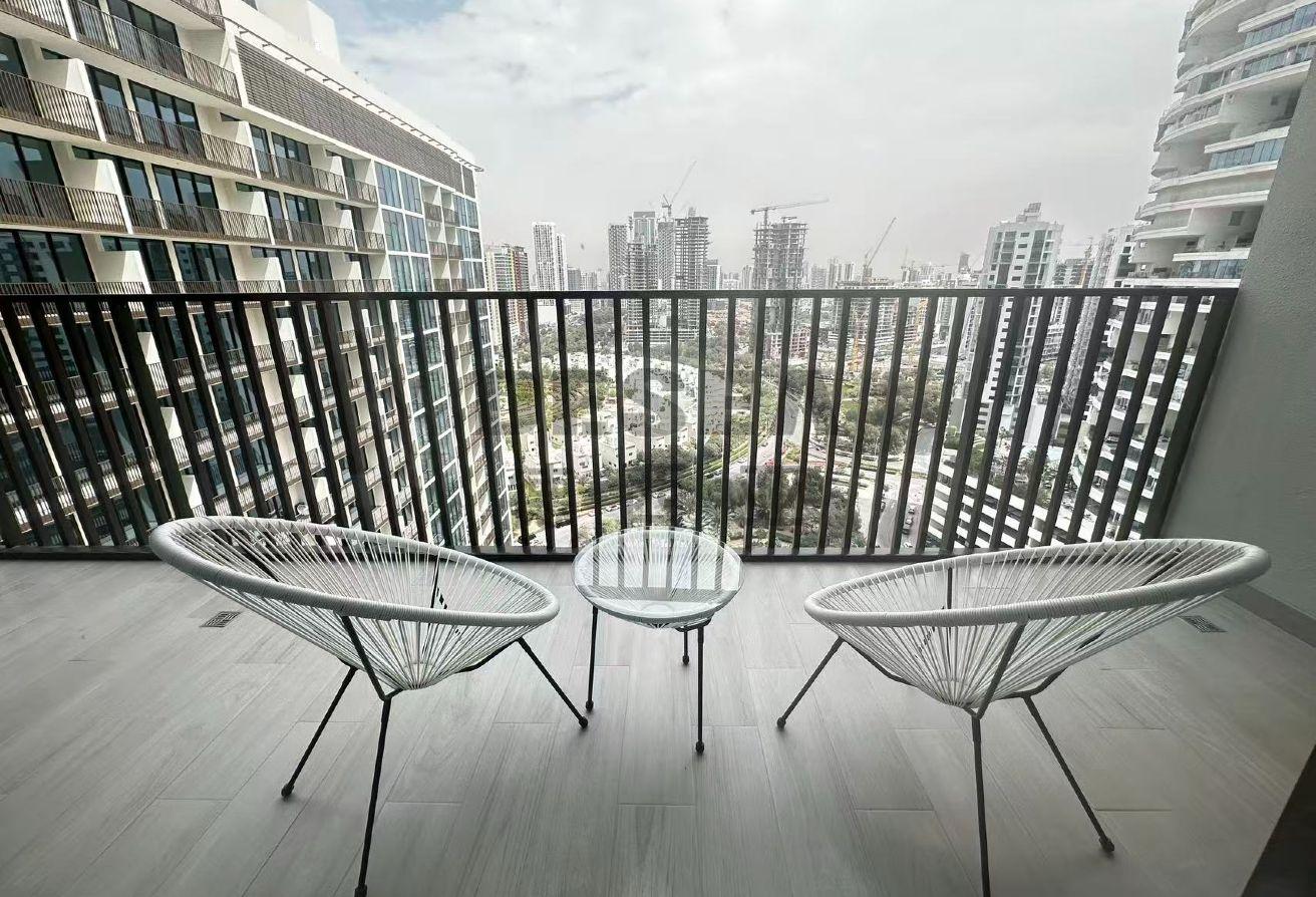 Vacant | Furnished | Community View