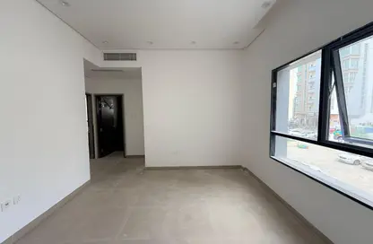 Apartment - 1 Bedroom - 1 Bathroom for rent in Al Gulayaa - Sharjah