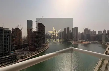 شقة - 2 غرف نوم - 3 حمامات للايجار في بريفه باي داماك (ايه) - داماك مايسون برايف - الخليج التجاري - دبي