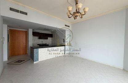 Apartment - 1 Bedroom - 1 Bathroom for rent in Al Majaz 3 - Al Majaz - Sharjah Apartment - 1 Bedroom - 1 Bathroom for rent in Al Majaz 3 - Al Majaz - Sharjah