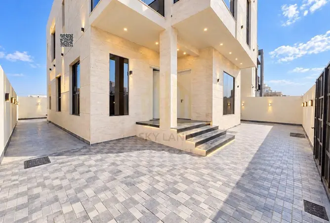 156487348 - Property Image 3