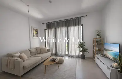 شقة - 1 حمام للبيع في شقق يونا - تاون سكوير - دبي