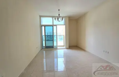 Apartment - 2 Bedrooms - 3 Bathrooms for rent in Muwaileh 29 Building - Muwaileh - Sharjah
