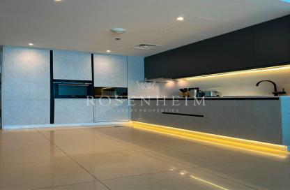 Apartment - 3 Bedrooms - 4 Bathrooms for rent in Marina View Tower B - Marina View - Dubai Marina - Dubai