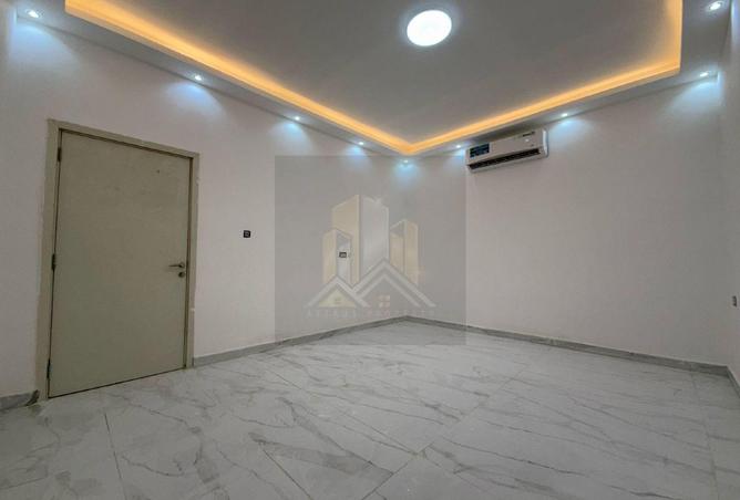 117279227 - Property Image 2