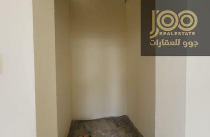 Shop - Studio - 1 for rent in Al Dar Al Baida'a - Umm Al Quwain