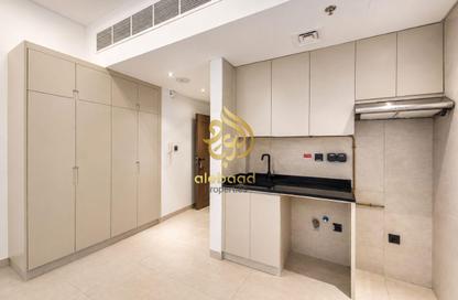 Apartment - Studio - 1 Bathroom for rent in Jumeirah Garden City - Al Satwa - Dubai