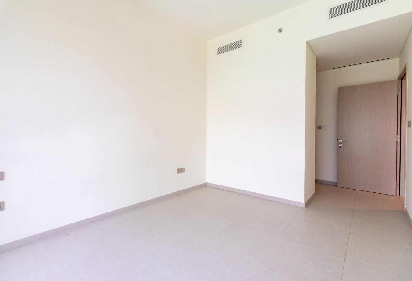 Luxurious Apartment|Prime Location — image 15