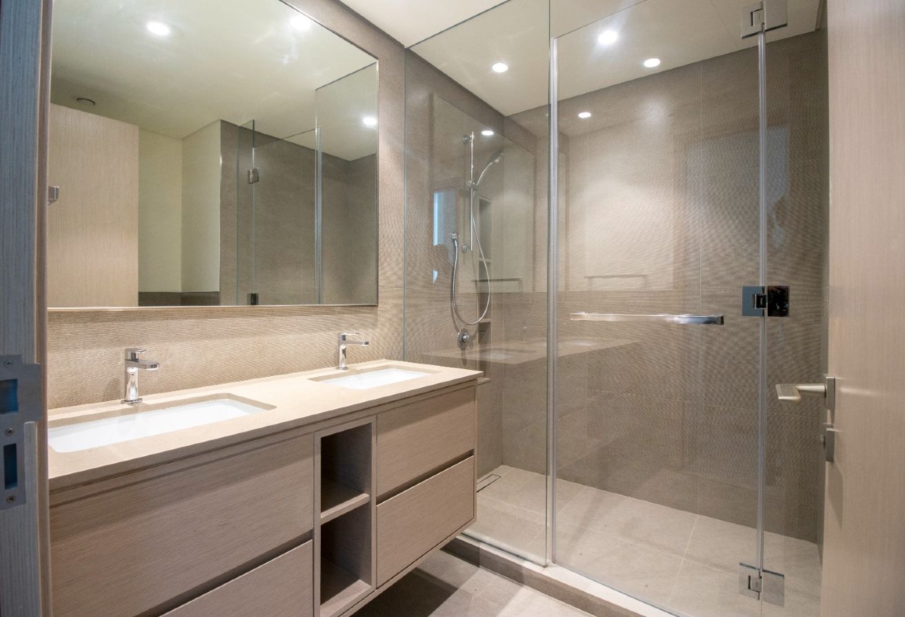 Luxurious Apartment|Prime Location — image 16