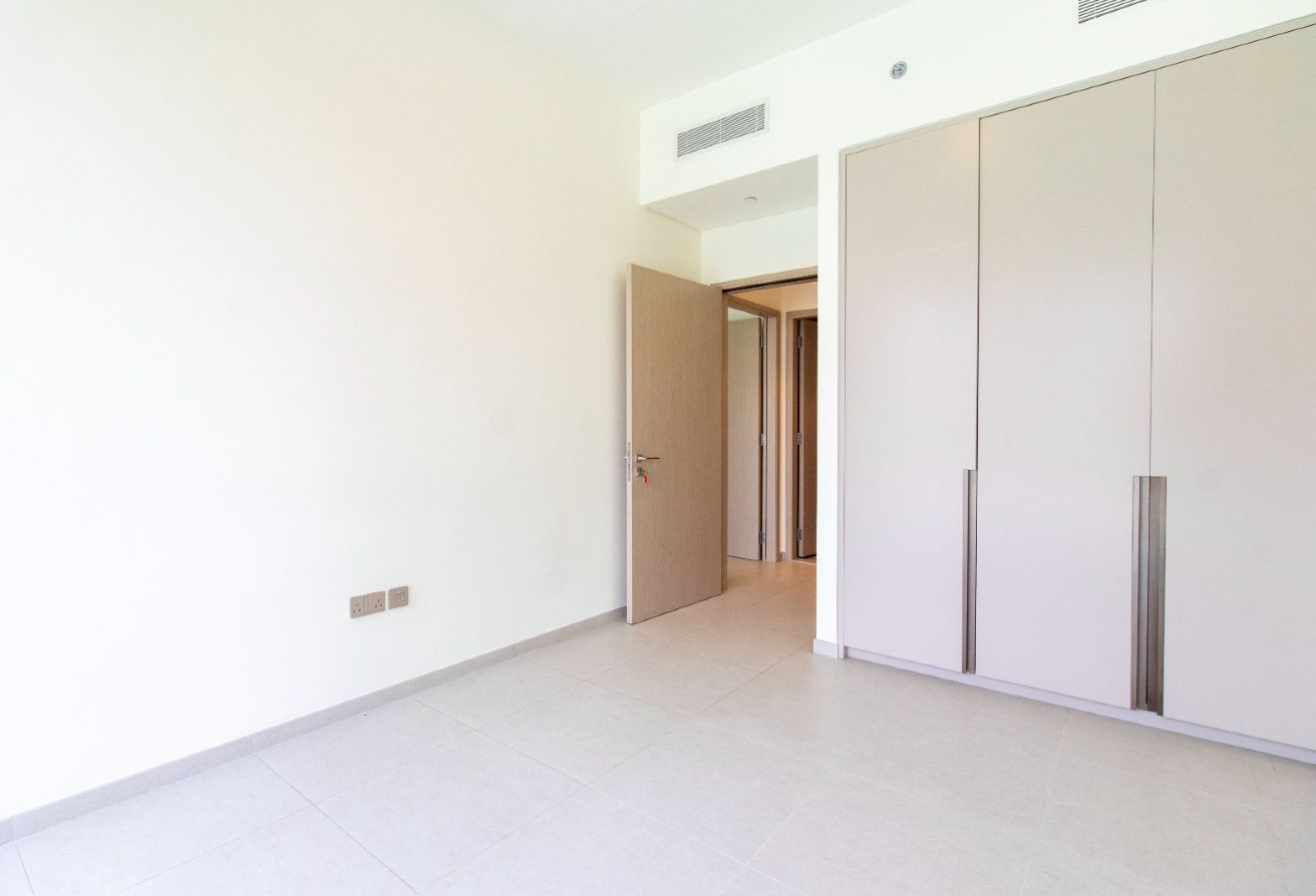 Luxurious Apartment|Prime Location — image 9
