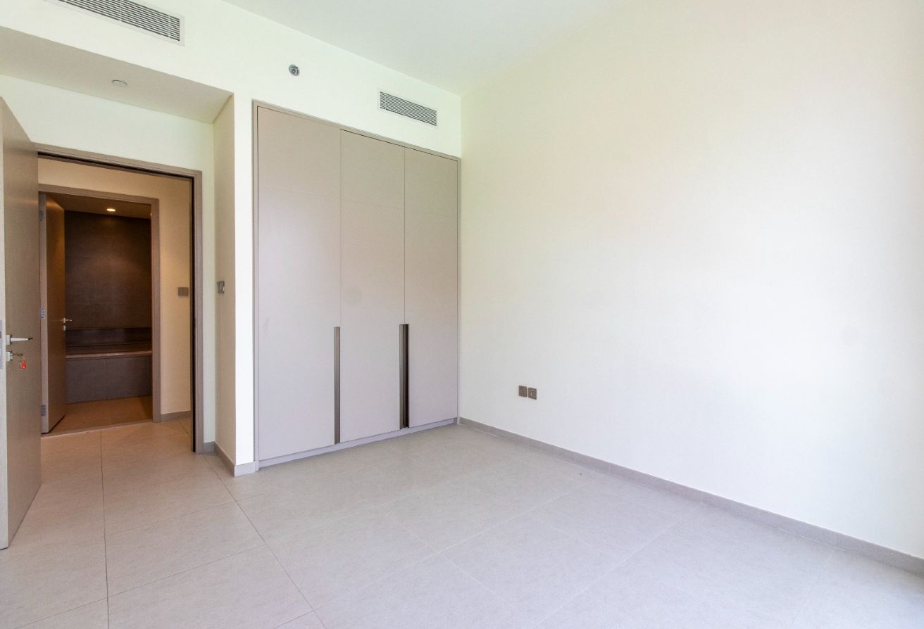 Luxurious Apartment|Prime Location — image 10