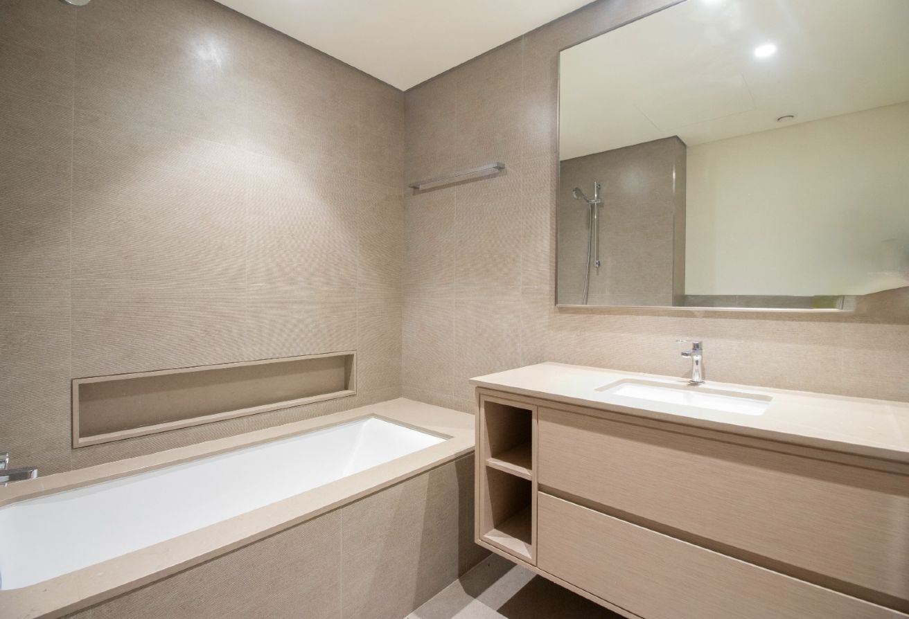 Luxurious Apartment|Prime Location — image 18