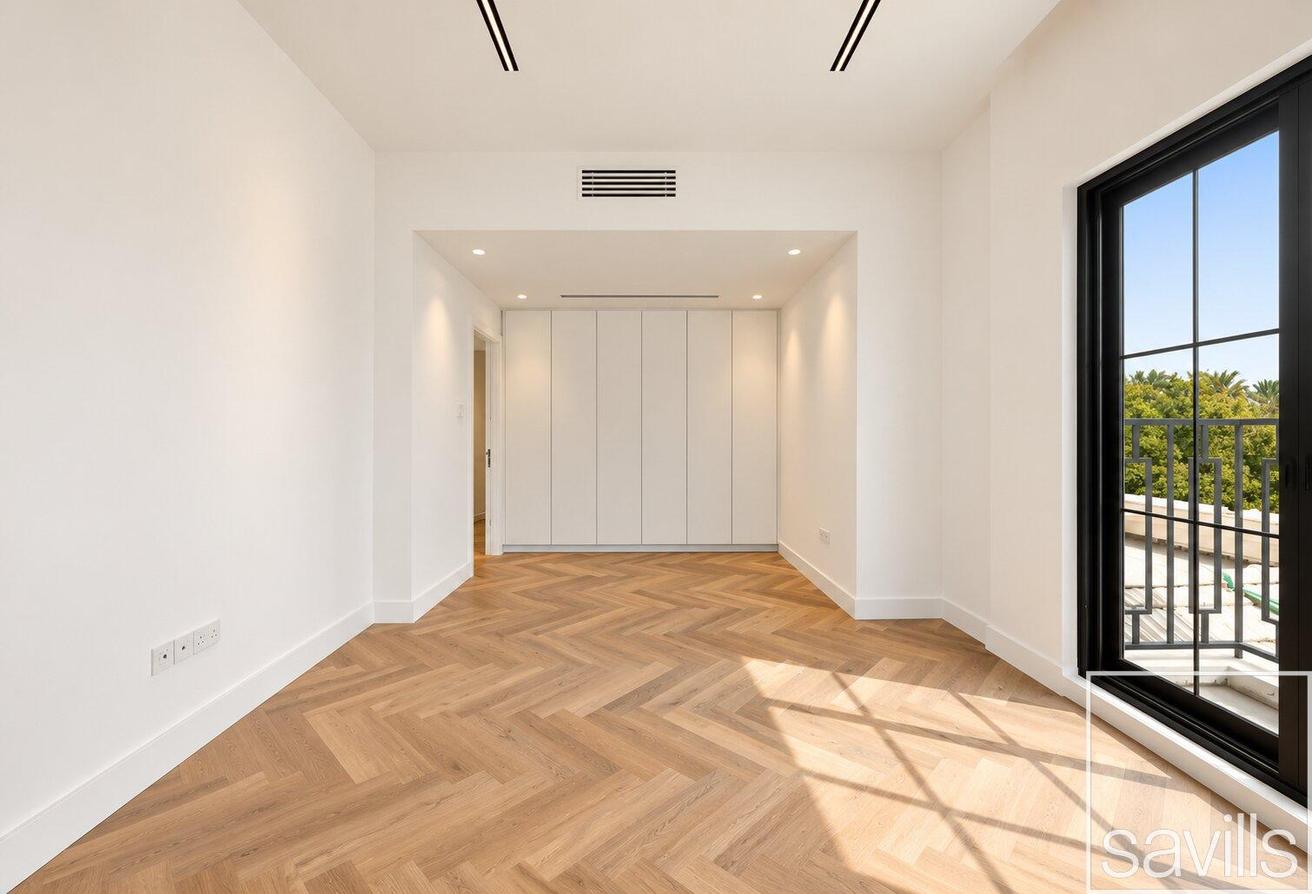 Main Lake | Renovated Villa | Unfurnished photo 14