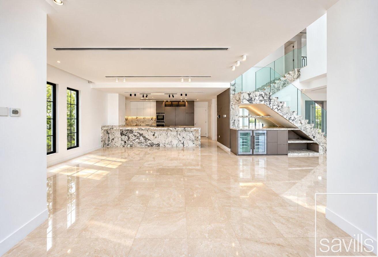 Main Lake | Renovated Villa | Unfurnished photo 7