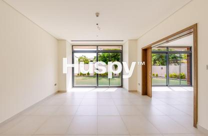 Villa - 5 Bedrooms - 7 Bathrooms for rent in West Yas - Yas Island - Abu Dhabi