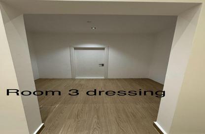 Villa - 5 - 7+ for rent in Al Aweer 1 - Al Aweer - Dubai
