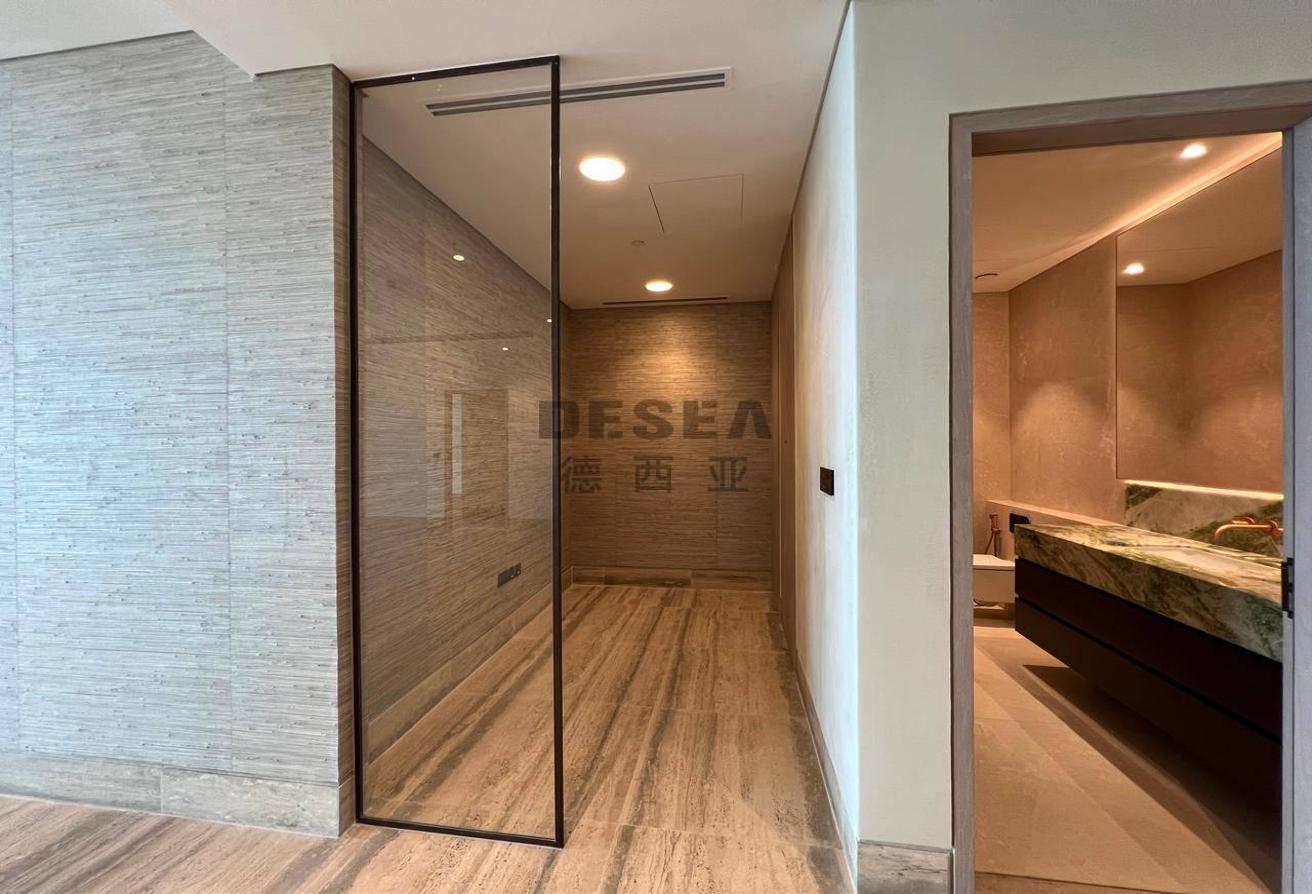 2BR Penthouse | Sea View | Luxury Living photo 9