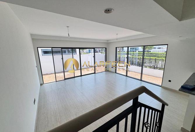 117700942 - Property Image 2