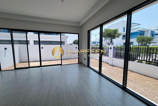 117700942 - Property Image 3