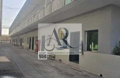 سكن عمال - استوديو - 8 حمامات للايجار في بناية اس جي 10 - المنطقة الصناعية رقم 10 - المنطقة الصناعية بالشارقة - الشارقة