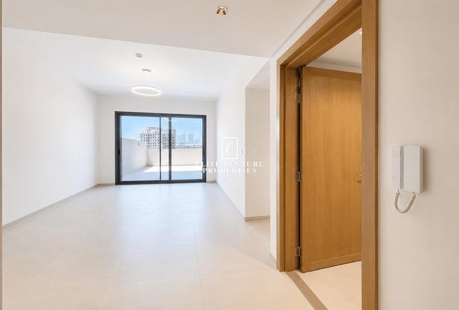 135642077 - Property Main Image