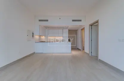 شقة - غرفة نوم - 2 حمامات للايجار في لوما بارك فيوز - منطقة 14 - قرية جميرا الدائرية - دبي