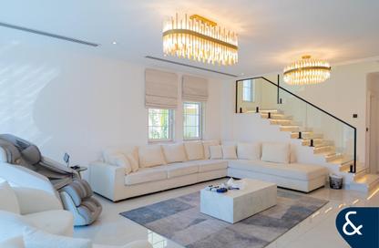 Villa - 3 - 3 for sale in District 7 - Jumeirah Park - Dubai