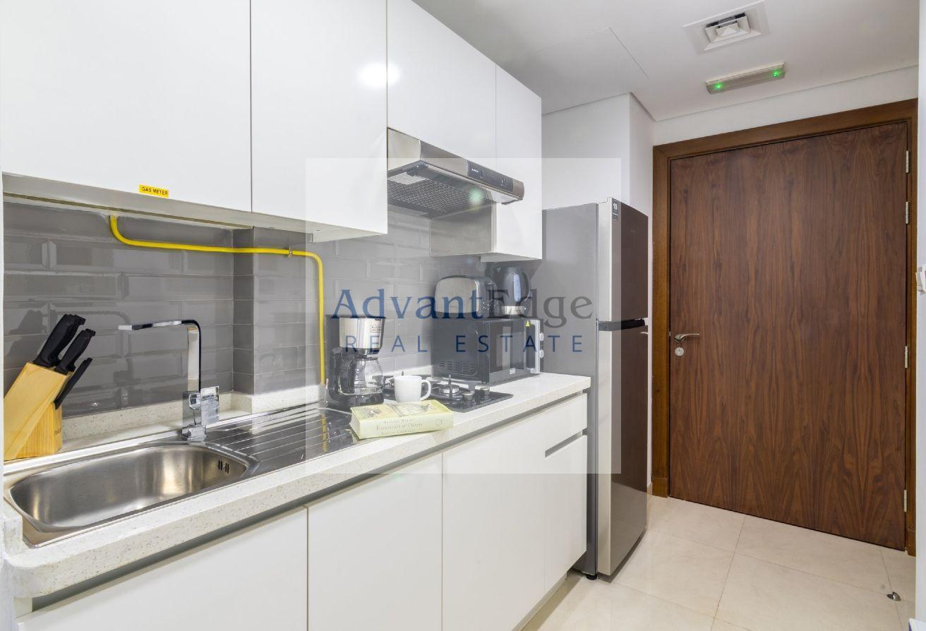 Excellent Location |Spacious Unit |Fully Furnished photo 8