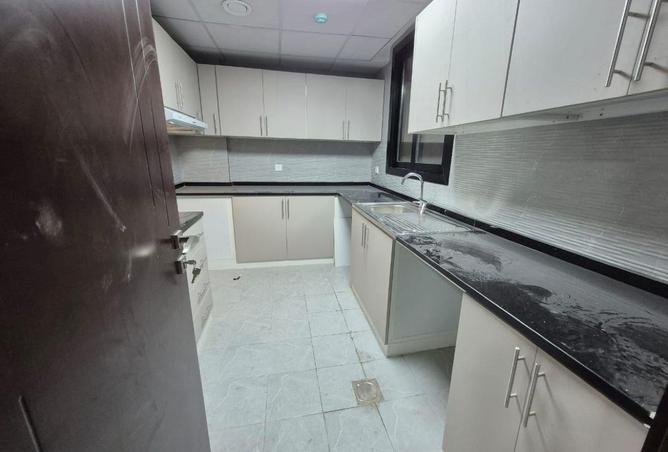 53603554 - Property Image 2