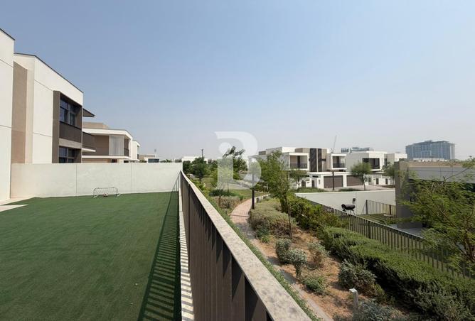 138768404 - Property Image 3