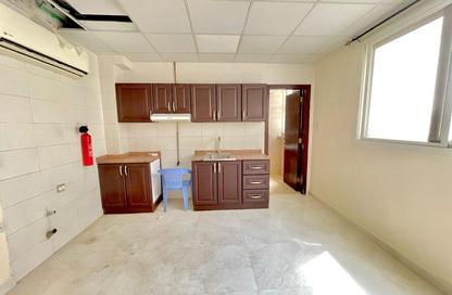 Apartment - Studio - 1 Bathroom for rent in Fire Station Road - Muwaileh - Sharjah