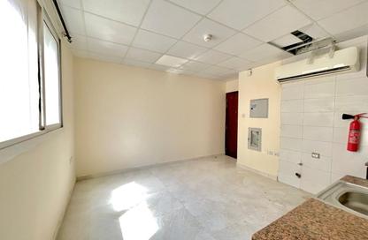 Apartment - Studio - 1 Bathroom for rent in Fire Station Road - Muwaileh - Sharjah