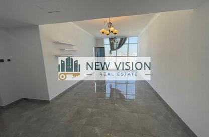 Apartment - 2 - 3 for rent in Burj Al Majaz Tower - Al Majaz 2 - Al Majaz - Sharjah Apartment - 2 - 3 for rent in Burj Al Majaz Tower - Al Majaz 2 - Al Majaz - Sharjah