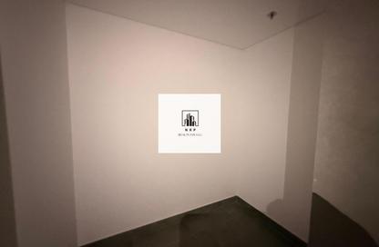 Apartment - 4 Bedrooms - 5 Bathrooms for rent in Riviera Tower - Al Majaz 3 - Al Majaz - Sharjah Apartment - 4 Bedrooms - 5 Bathrooms for rent in Riviera Tower - Al Majaz 3 - Al Majaz - Sharjah
