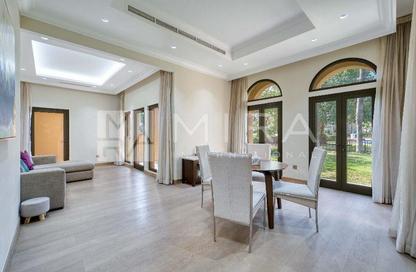 Villa - 3 Bedrooms - 3 Bathrooms for rent in Canal Cove Frond K - Canal Cove Villas - Palm Jumeirah - Dubai