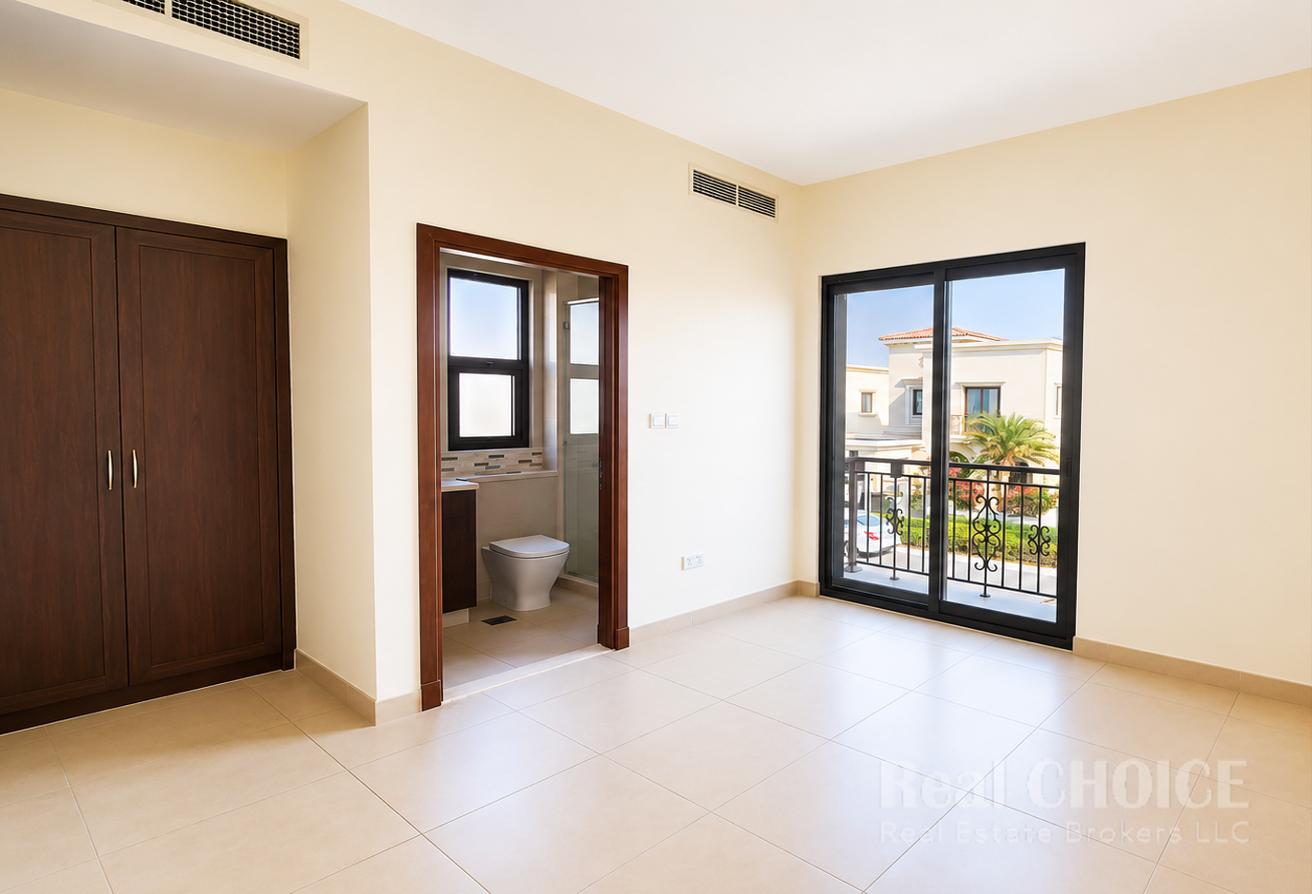 Skyline Elegance | Luxurious 5BR | Maid room photo 11