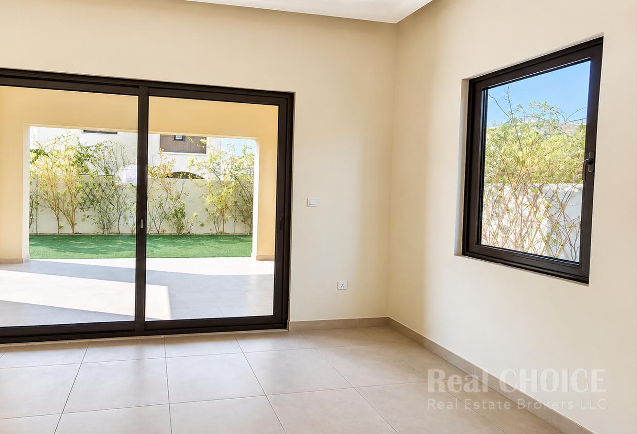 Skyline Elegance | Luxurious 5BR | Maid room photo 7