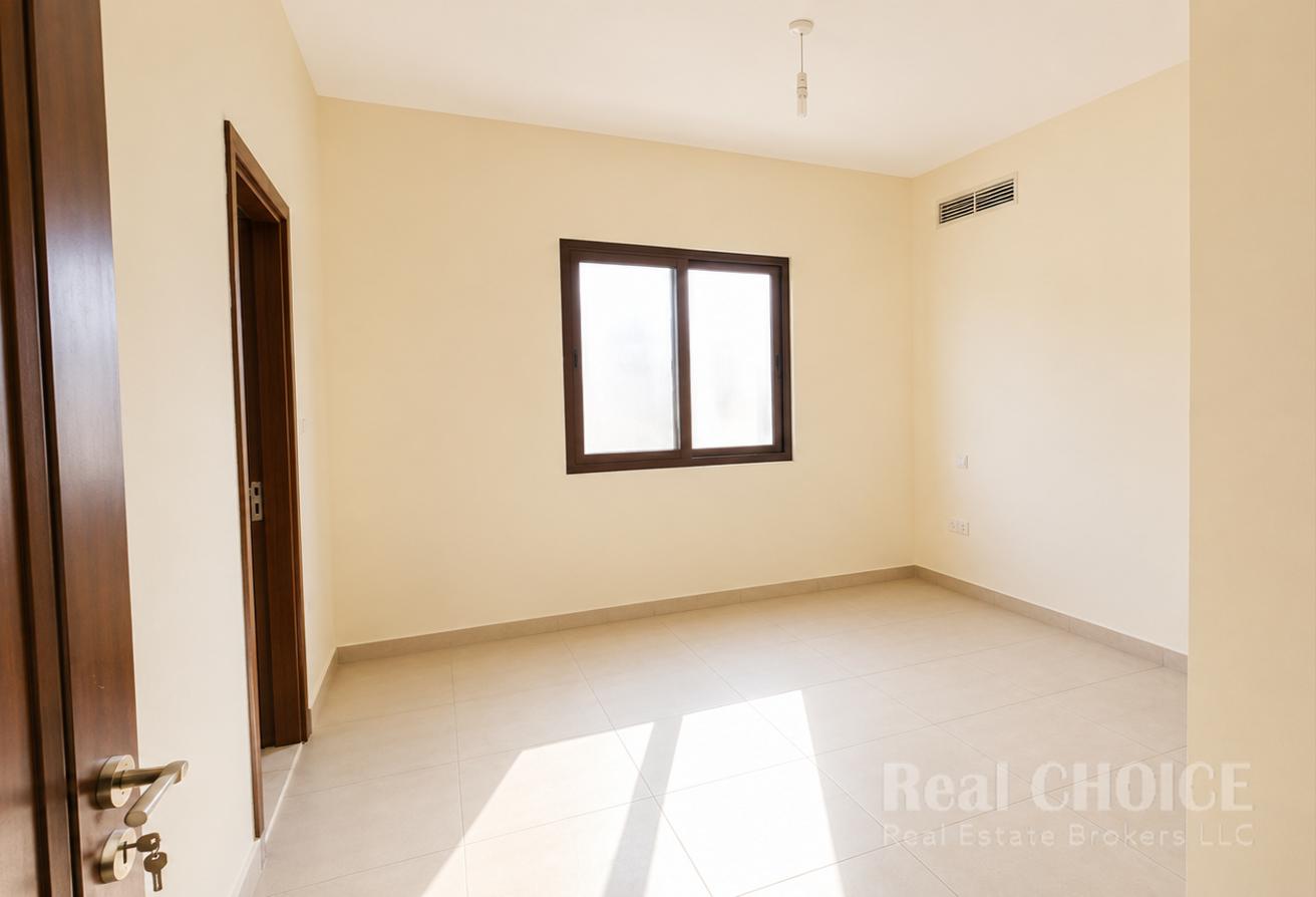 Skyline Elegance | Luxurious 5BR | Maid room photo 15