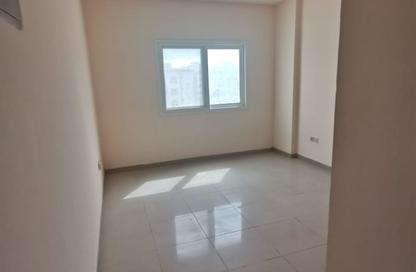 Apartment - Studio - 1 Bathroom for rent in Al Qulaya'ah - Al Sharq - Sharjah