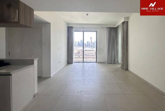 122482020 - Property Image 2