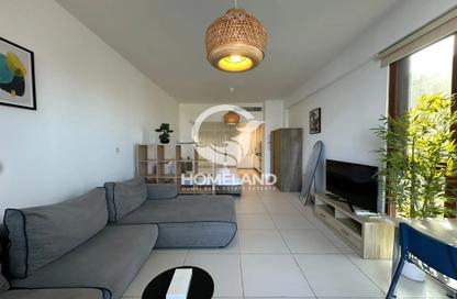 Apartment - Studio - 1 for rent in Palm Views East - Palm Views - Palm Jumeirah - Dubai