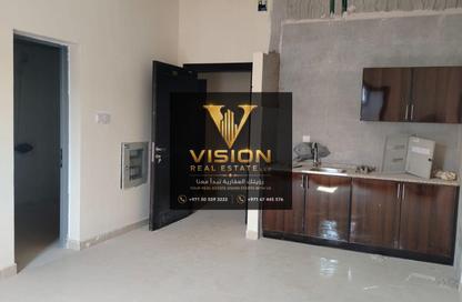 Labor Camp - Studio - 7+ for rent in Umm Al Thuoob - Umm Al Quwain