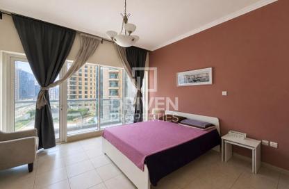 Apartment - Studio - 1 for rent in Burj Al Nujoom - Downtown Dubai - Dubai
