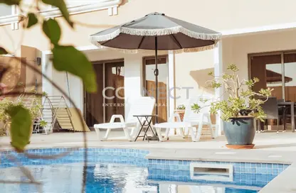 تاون هاوس - 5 غرف نوم - 4 حمامات للايجار في تاون هاوسز قرية الحمرا - قرية الحمرا - رأس الخيمة