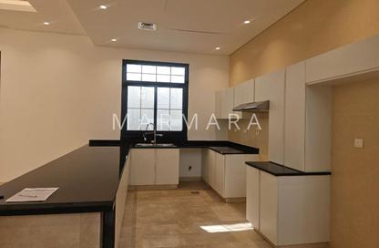 Villa - 5 Bedrooms - 5 Bathrooms for rent in Jumeirah 1 Villas - Jumeirah 1 - Jumeirah - Dubai
