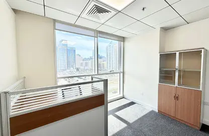 مكتب - غرفة نوم - 2 حمامات للايجار في برج مدينة زايد - منطقة المرور - أبوظبي