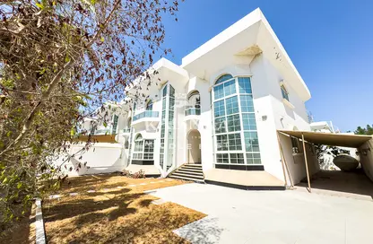 Villa - 4 Bedrooms - 6 Bathrooms for rent in Jumeirah 3 Villas - Jumeirah 3 - Jumeirah - Dubai