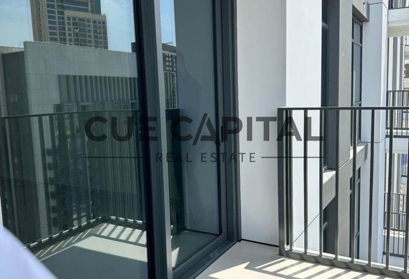 High Floor 1BR | Beautiful View | Modern Living photo 14