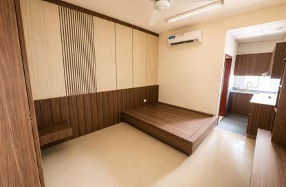 Apartment - Studio - 1 Bathroom for rent in Fire Station Road - Muwaileh - Sharjah